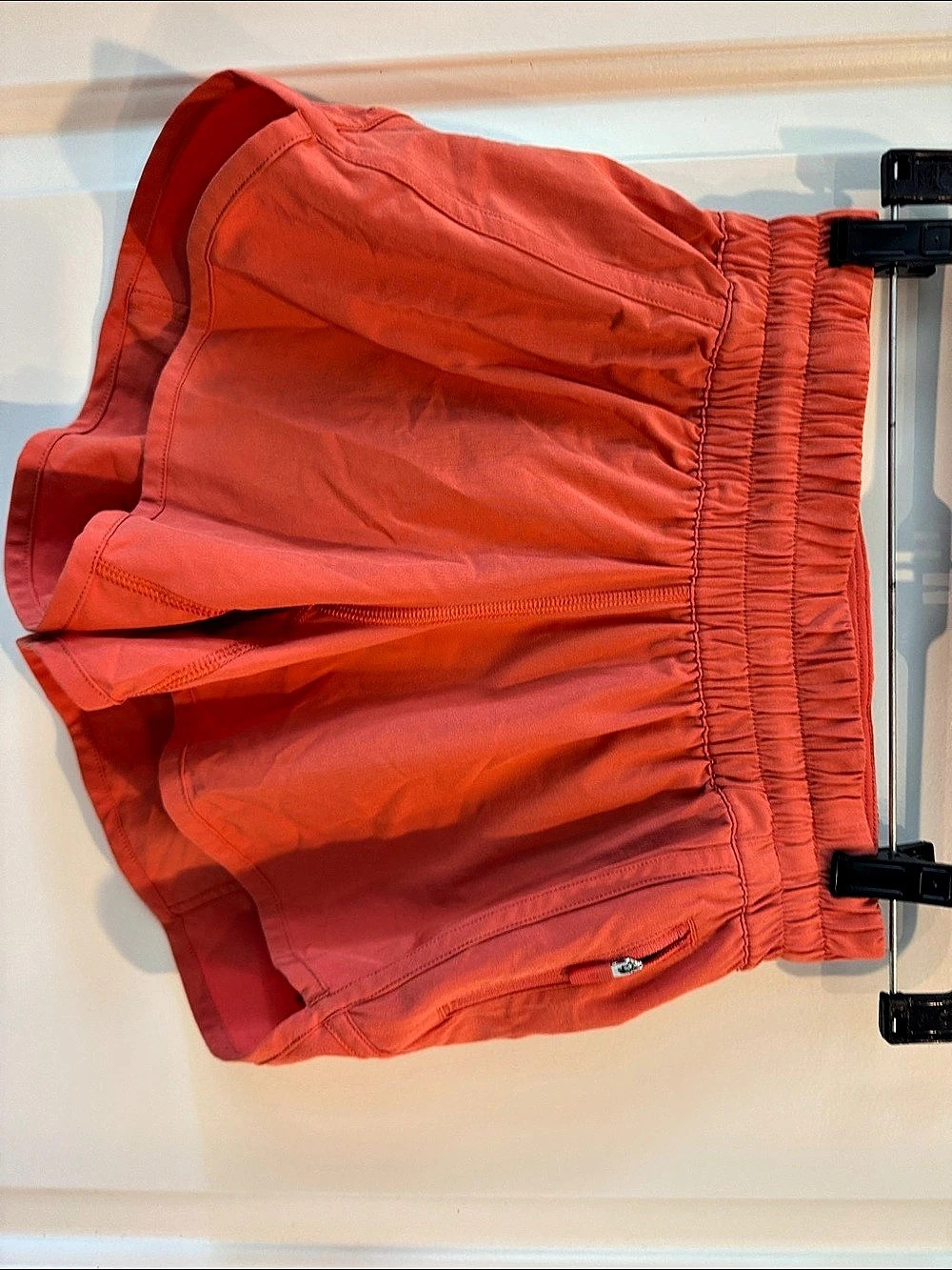 lululemon Tracker Short V 4" Athletic Shorts Orange Size 4